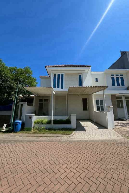 dijual rumah citraland utama