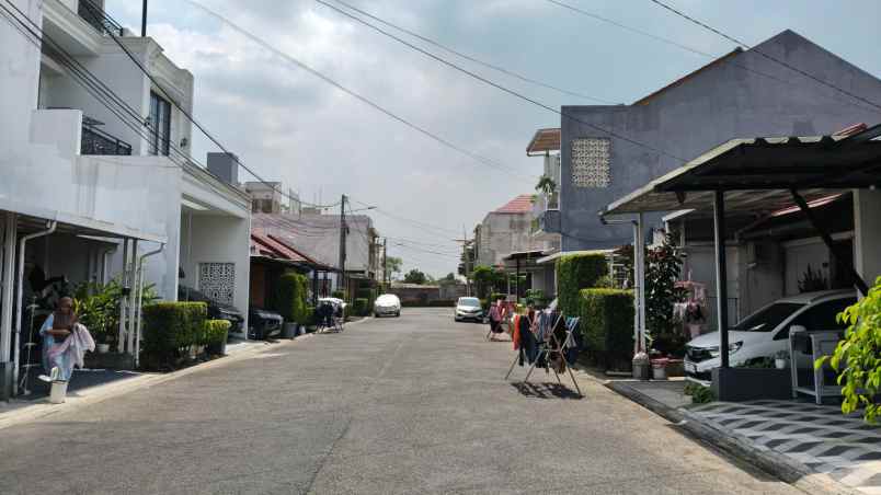 dijual rumah cluster antapani city mas