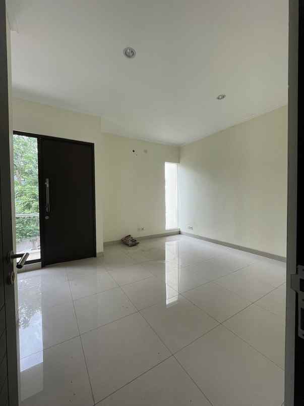 dijual rumah cluster arana alindra kota