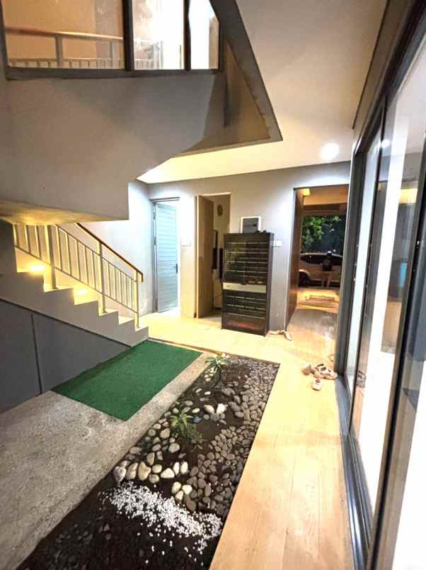 dijual rumah cluster asera nishi