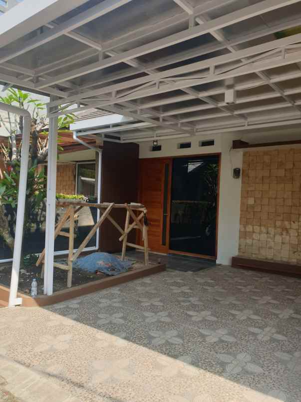 dijual rumah cluster berlian jamrud