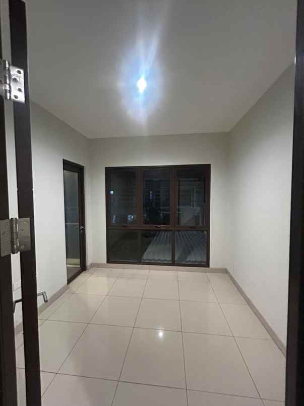 dijual rumah cluster burgundy