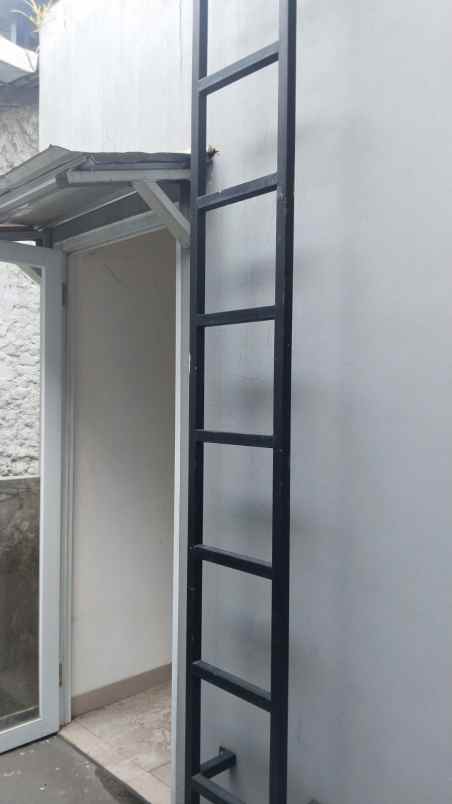 dijual rumah cluster de khirani tapos depok