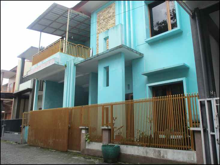 dijual rumah cluster ditama