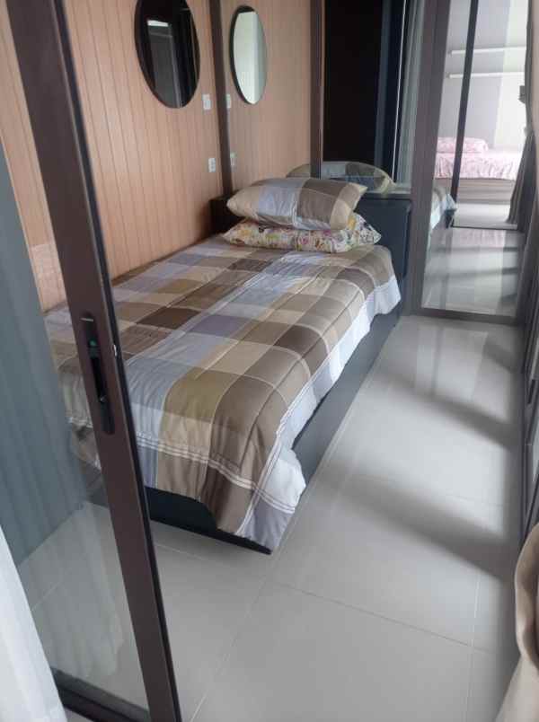 dijual rumah cluster flora summarecon