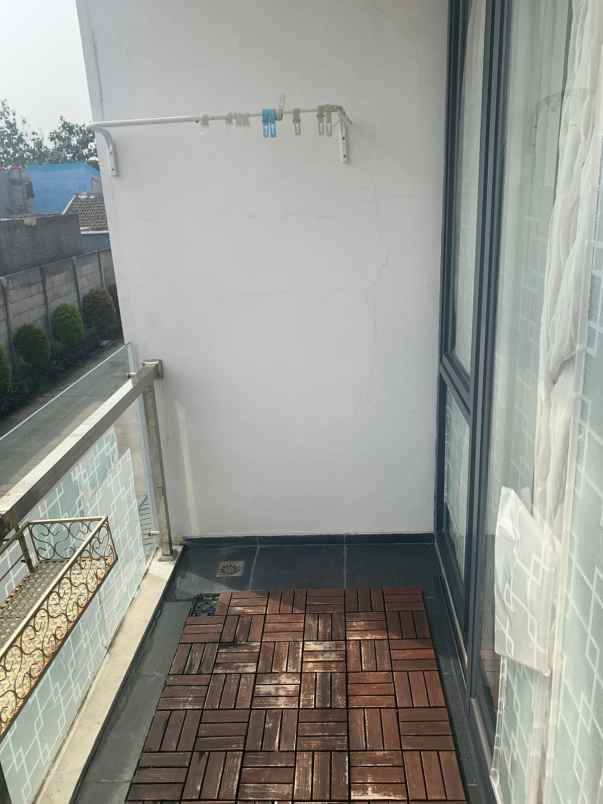 dijual rumah cluster flower garden