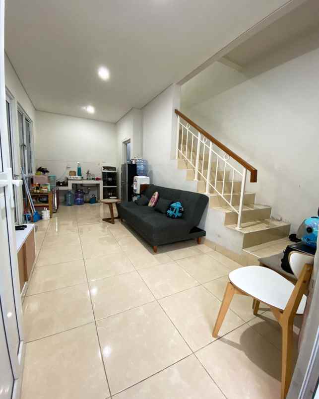 dijual rumah cluster hylands greenwich