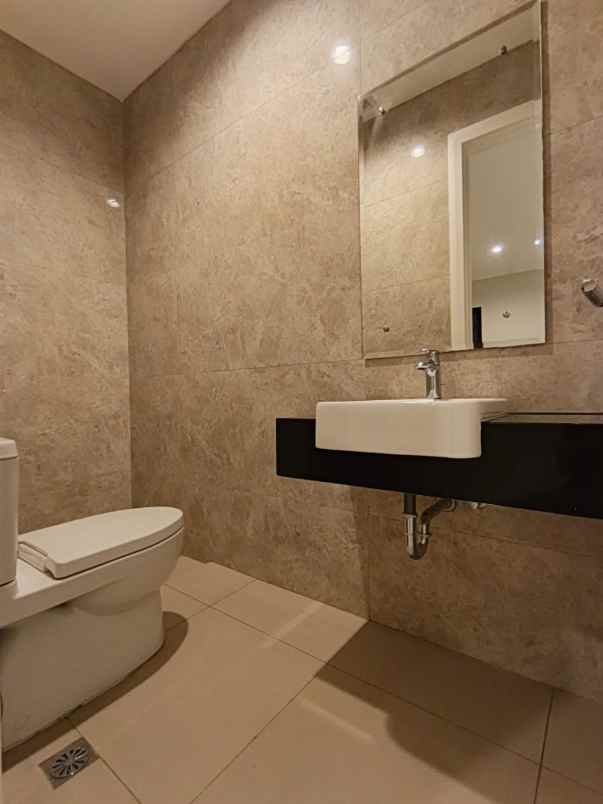 dijual rumah cluster jasmia summarecon