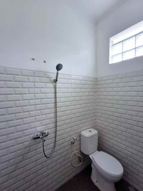 dijual rumah cluster jatihandap