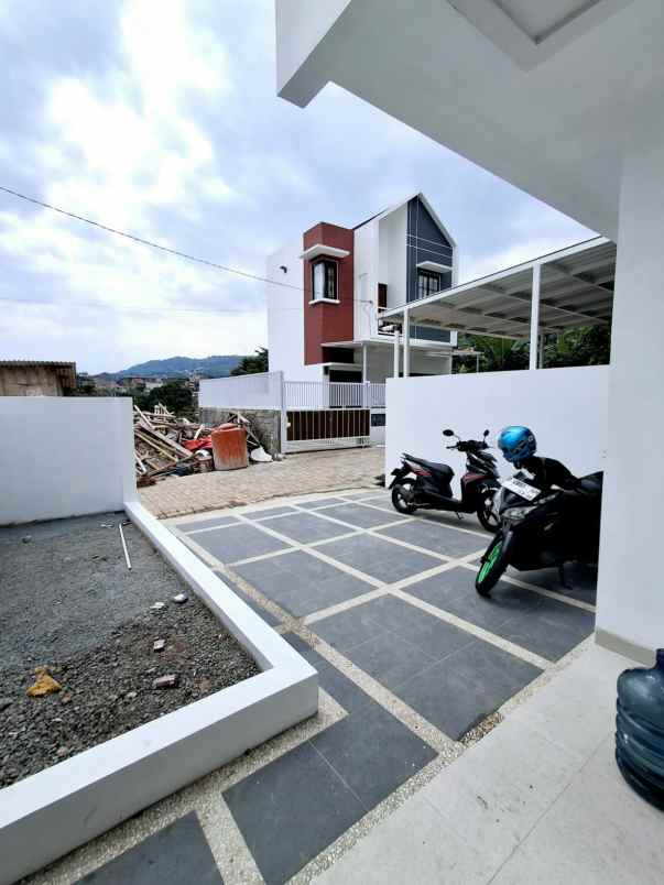 dijual rumah cluster jatihandap