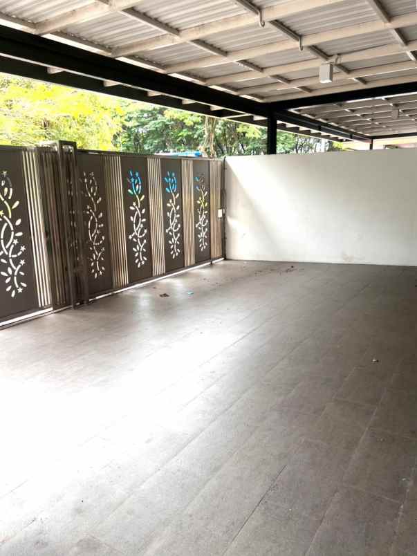 dijual rumah cluster jura metland