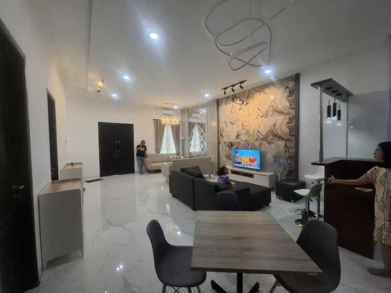 dijual rumah cluster mewah di solobaru