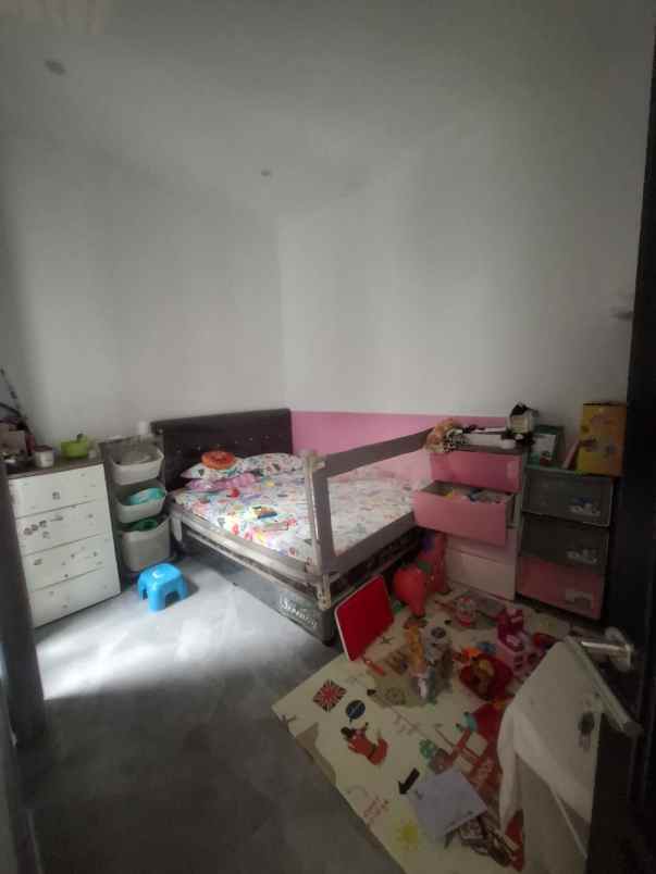 dijual rumah cluster mewah di solobaru