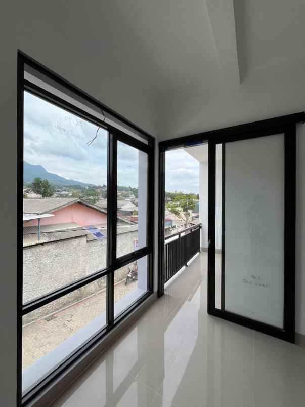 dijual rumah cluster nara house nagrog