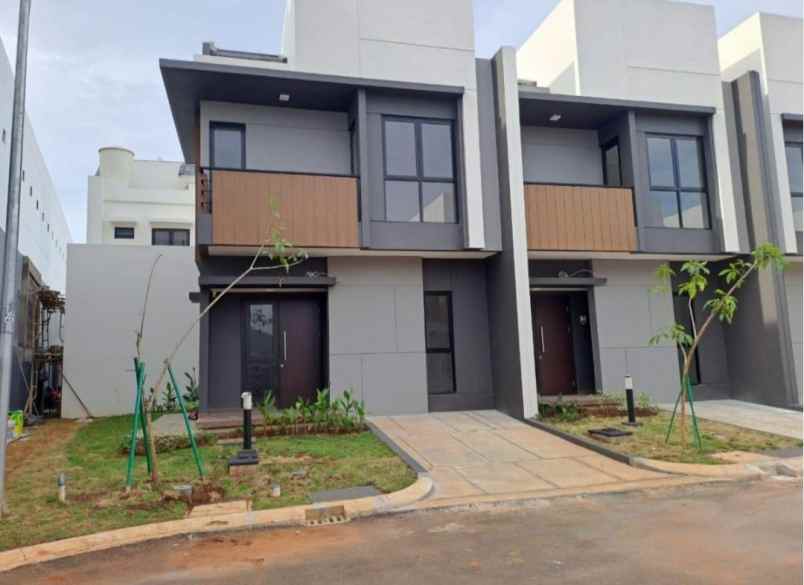 dijual rumah cluster regia summarecon