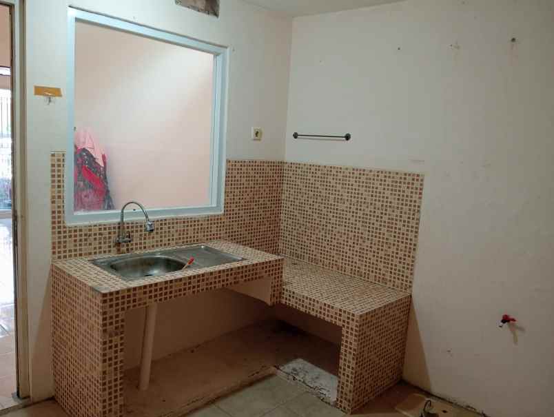 dijual rumah cluster verina