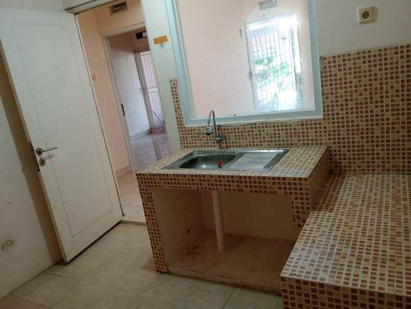 dijual rumah cluster verina