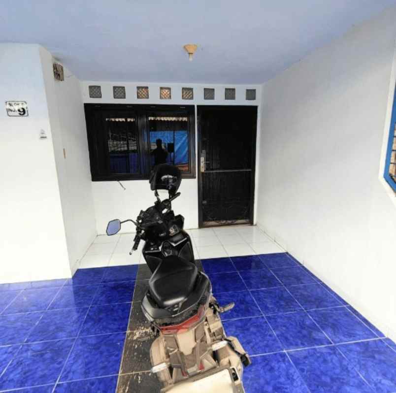 dijual rumah daerah krakatau komplek