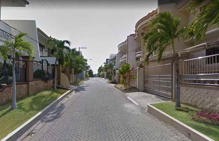 dijual rumah darmo hill