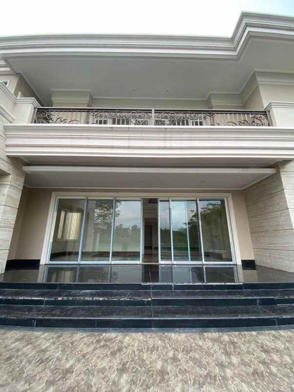 dijual rumah delta golf citraland