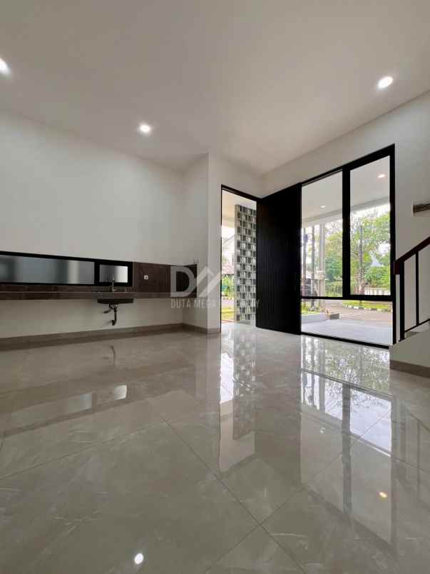 dijual rumah di bintaro