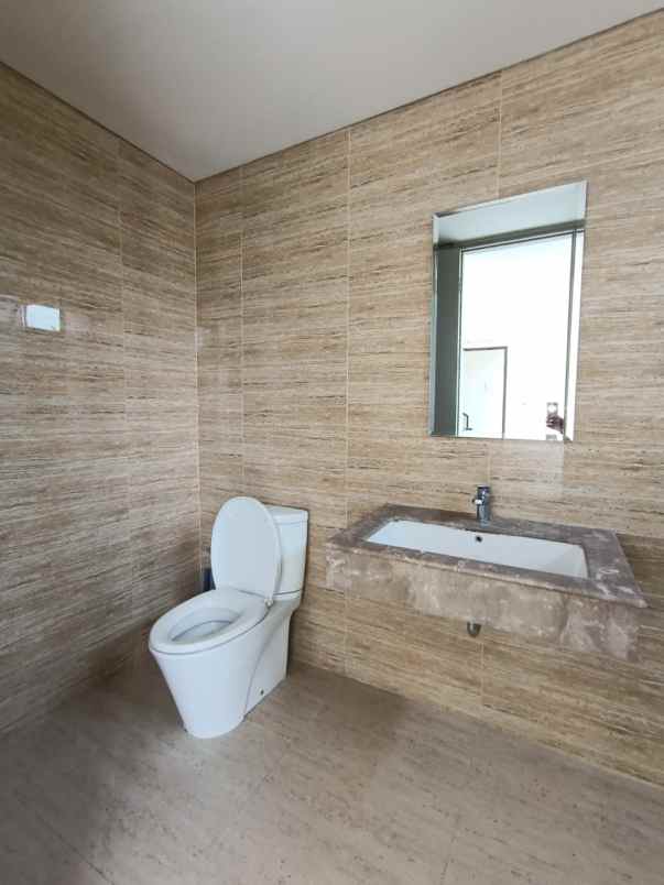 dijual rumah di jakarta garden city cluster matana