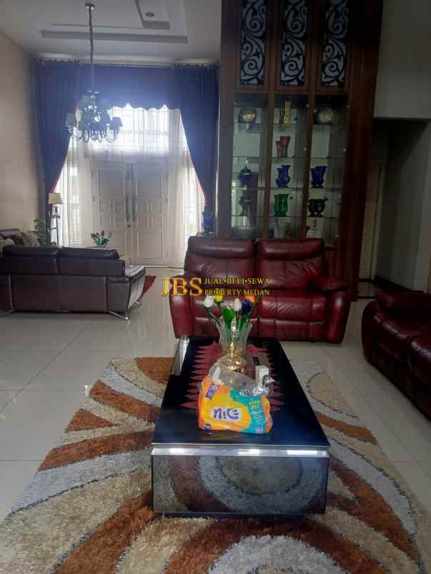 dijual rumah di jalan bunga tanjung xi medan selayang