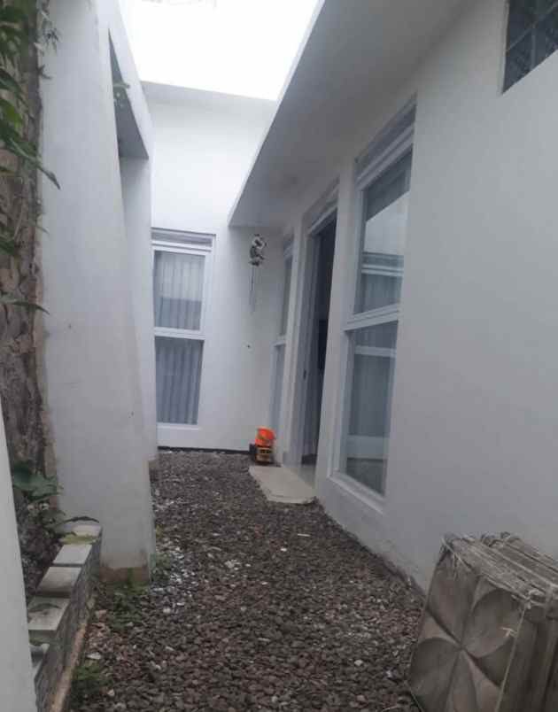 dijual rumah di komplek padasuka park kota bandung