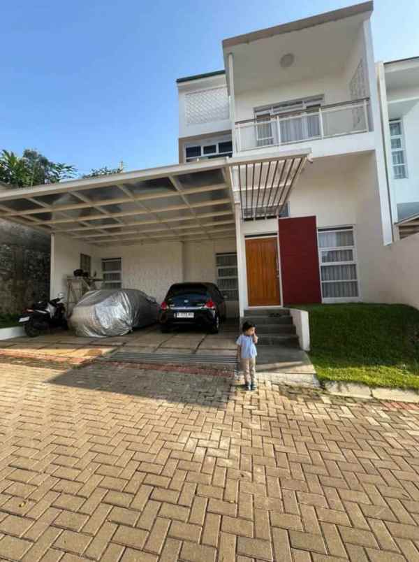 dijual rumah di komplek padasuka park kota bandung