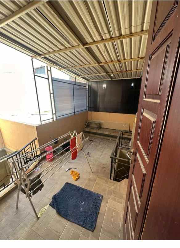 dijual rumah di medoho permai raya semarang