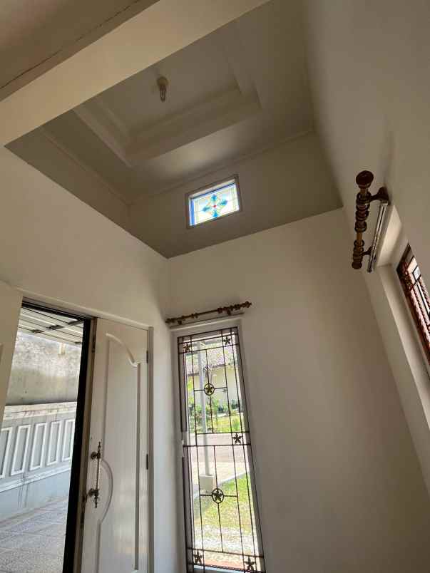 dijual rumah di taman kenari nusantara cibubur