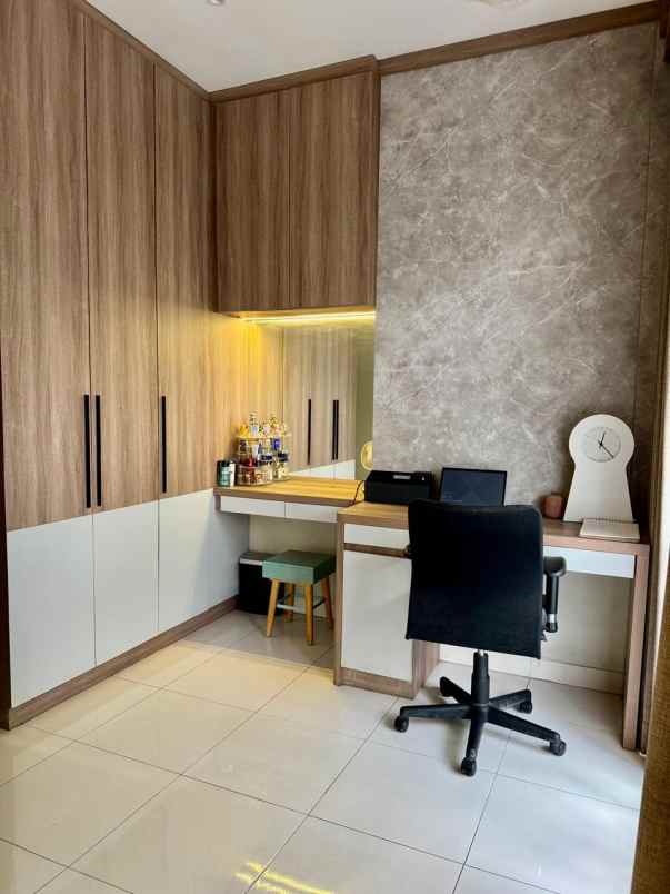 dijual rumah discovery bintaro