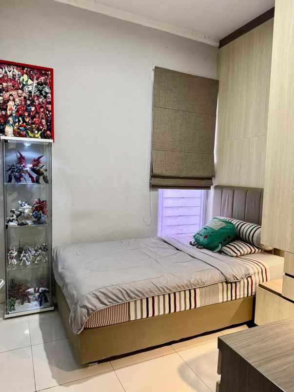 dijual rumah discovery bintaro