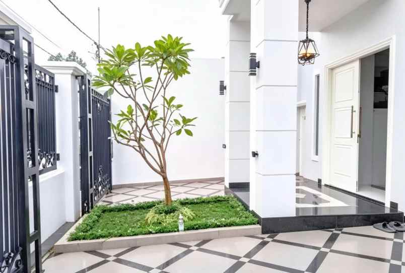 dijual rumah duren sawit