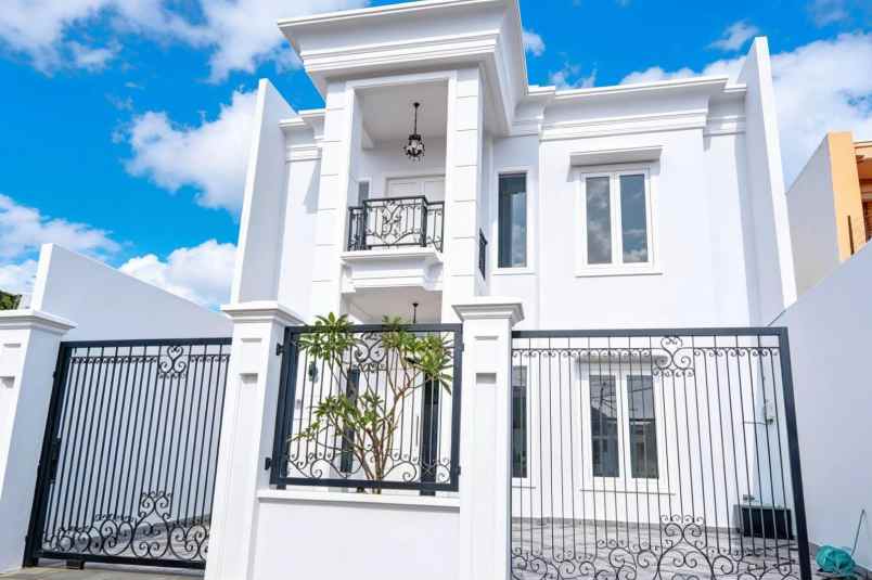dijual rumah duren sawit