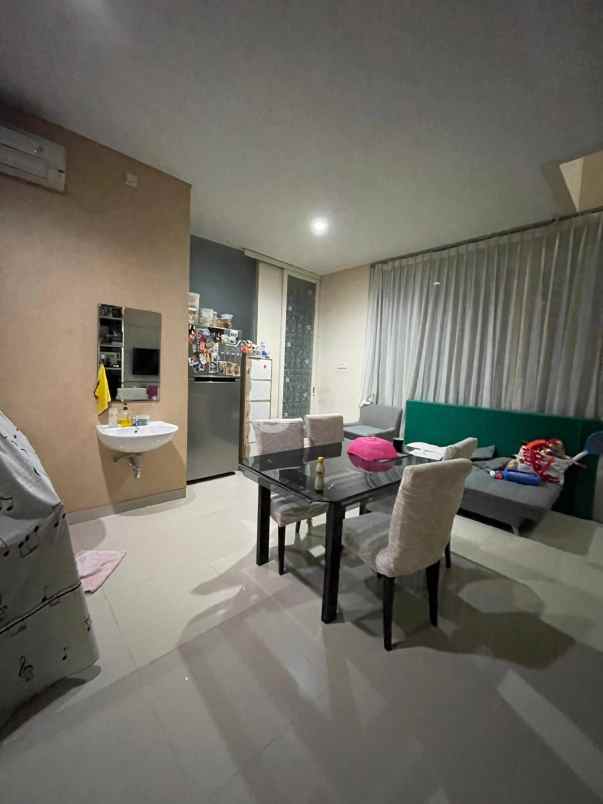 dijual rumah eastcoast pakuwon city