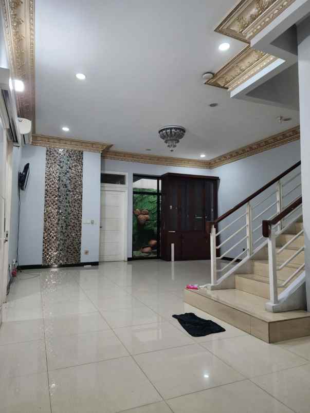dijual rumah gading kusuma kelapa gading