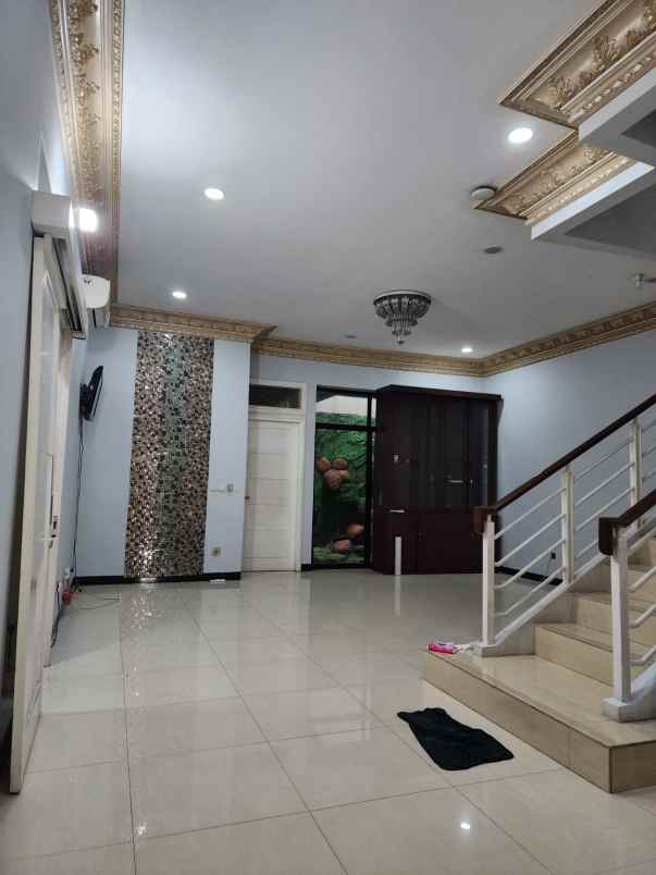 dijual rumah gading kusuma kelapa gading