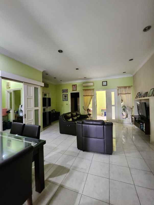 dijual rumah gading nirwana kelapa gading