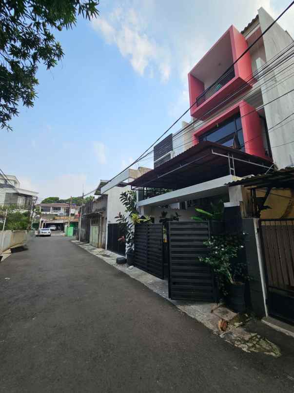 Dijual Rumah Dalam Komplek Taman Radio Dalam Jl Deltasari Jakarta
