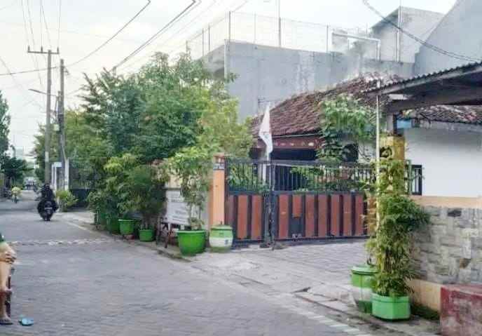 dijual rumah gayungan