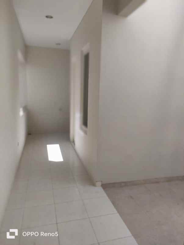 dijual rumah gayungan