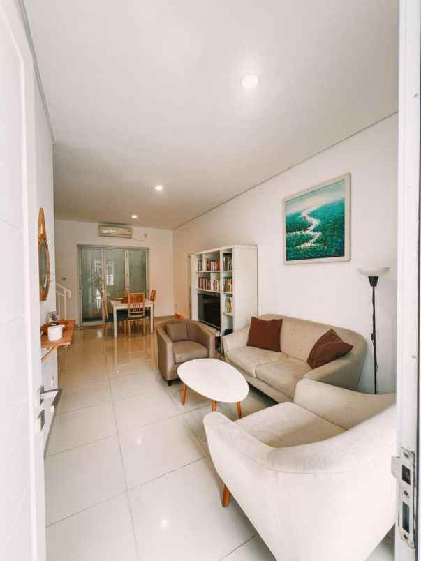 dijual rumah graha bintaro