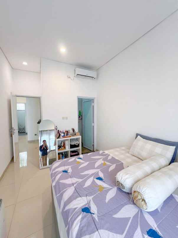 dijual rumah graha bintaro