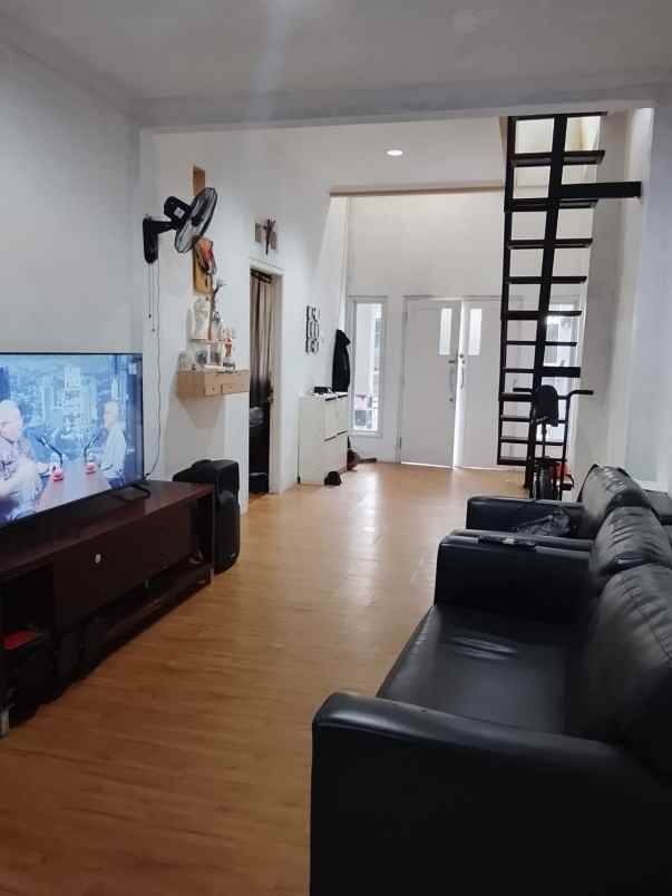 dijual rumah graha raya bintaro