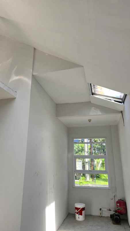 dijual rumah grand d pillar residence