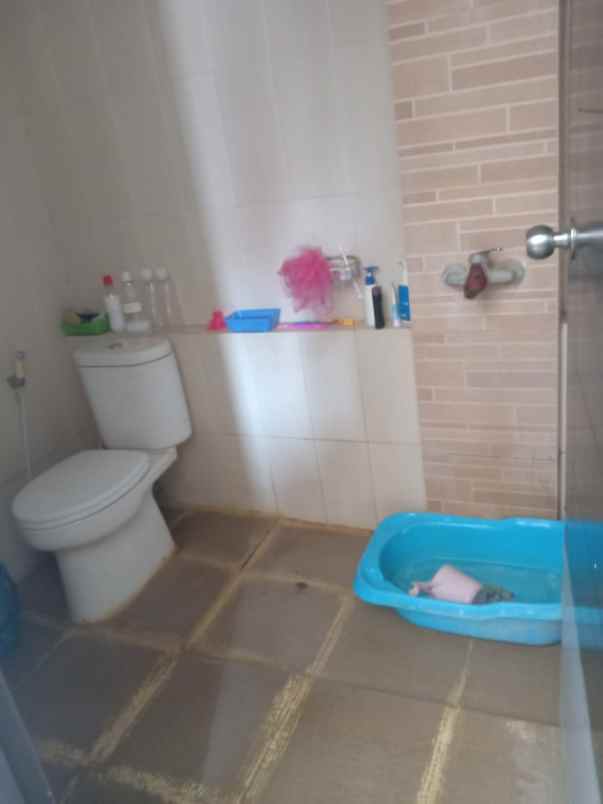 dijual rumah grand sharon residence