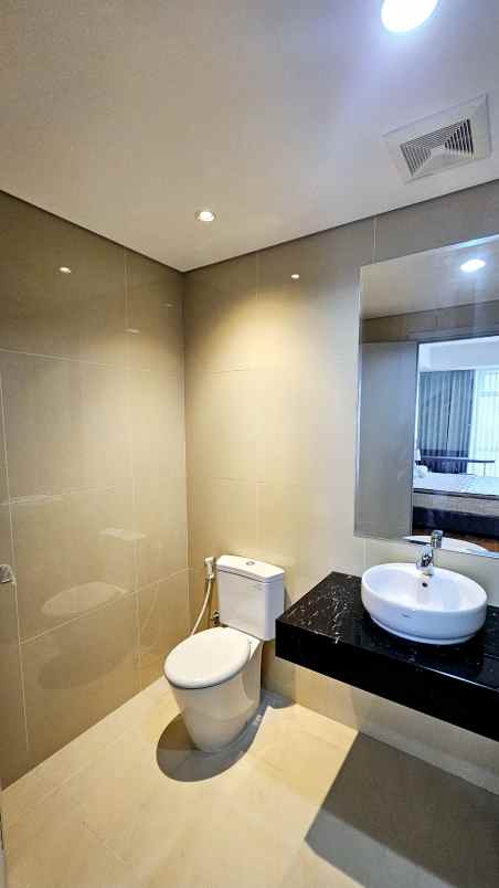 dijual rumah grand sungkono lagoon