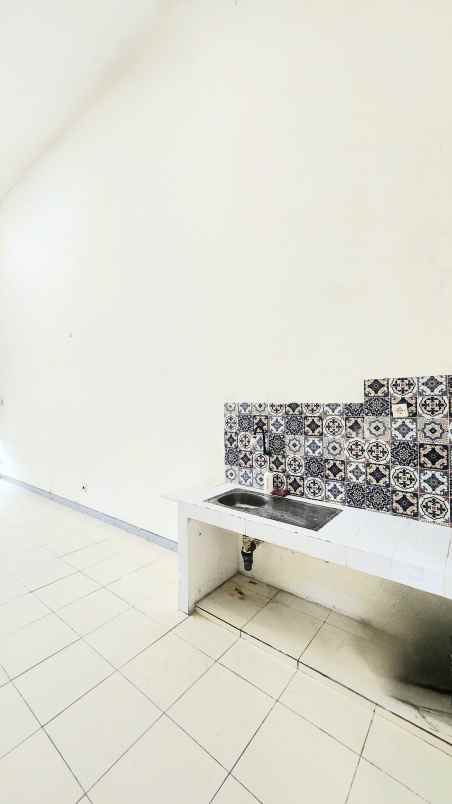 dijual rumah green ara cluster ebony
