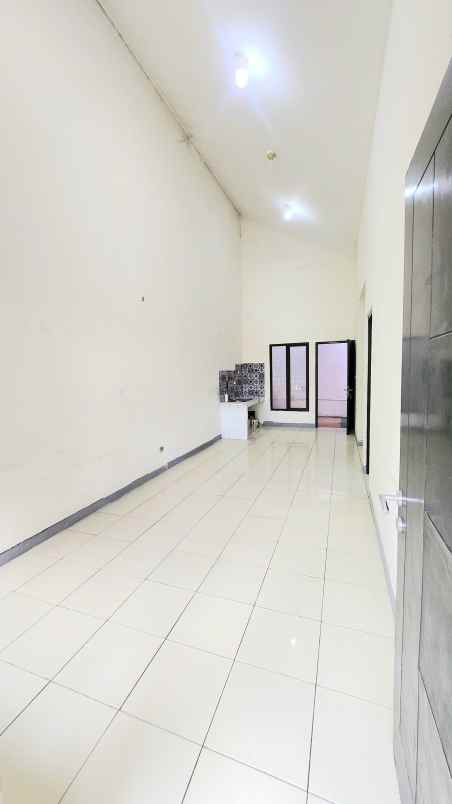 dijual rumah green ara cluster ebony